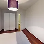 Appartement Relax And Recharge By The Lake! Modern Apartments, Ap26 *