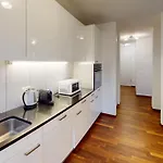 Appartement Relax And Recharge By The Lake! Modern Apartments, Ap26