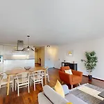 Relax And Recharge By The Lake! Modern Apartments, Ap26 Apartamento