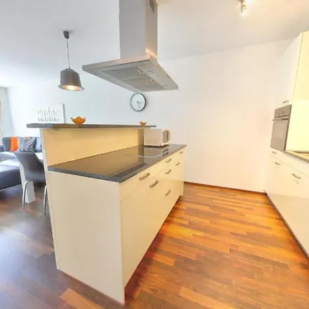 Relax And Recharge By The Lake! Modern Apartments, Ap26 아파트