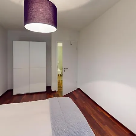 Lägenhet Relax And Recharge By The Lake! Modern Apartments, Ap26 *