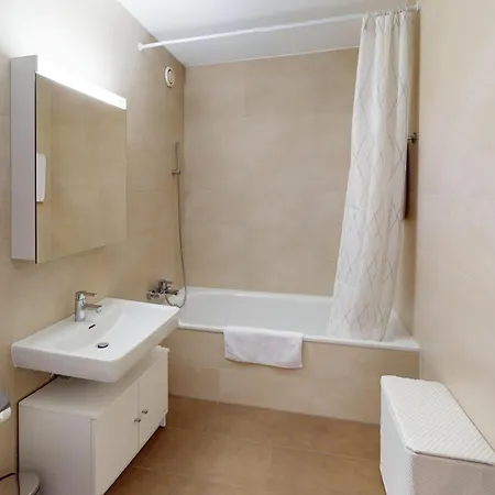 Relax&recharge By The Lake! Modern Apartments, Ap26 Apartment *