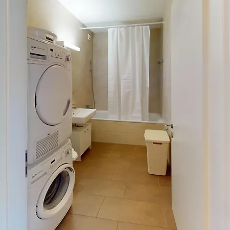 Relax&recharge By The Lake! Modern Apartments, Ap26 Apartment *