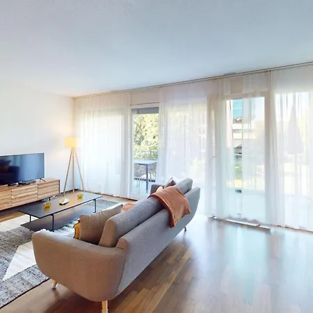 Relax And Recharge By The Lake! Modern Apartments, Ap26 * モルジュ