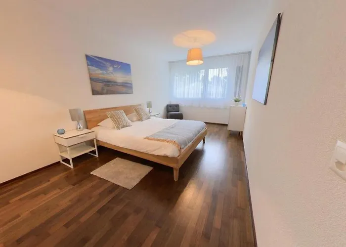 Relax And Recharge By The Lake! Modern Apartments, Ap26