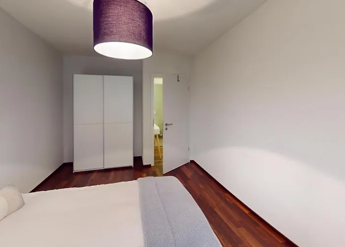 Apartment Relax&recharge By The Lake! Modern Apartments, Ap26 *