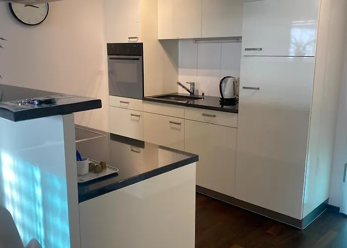 Relax And Recharge By The Lake! Modern Apartments, Ap26 Appartement *