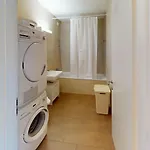 Relax And Recharge By The Lake! Modern Apartments, Ap26 Апартаменты *