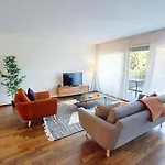Relax And Recharge By The Lake! Modern Apartments, Ap26 Апартаменты Морж